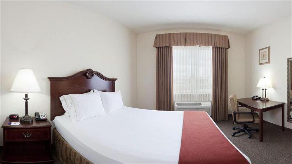 Holiday Inn Express Hotel & Suites Woodward Hwy 270 By Ihg Eksteriør billede
