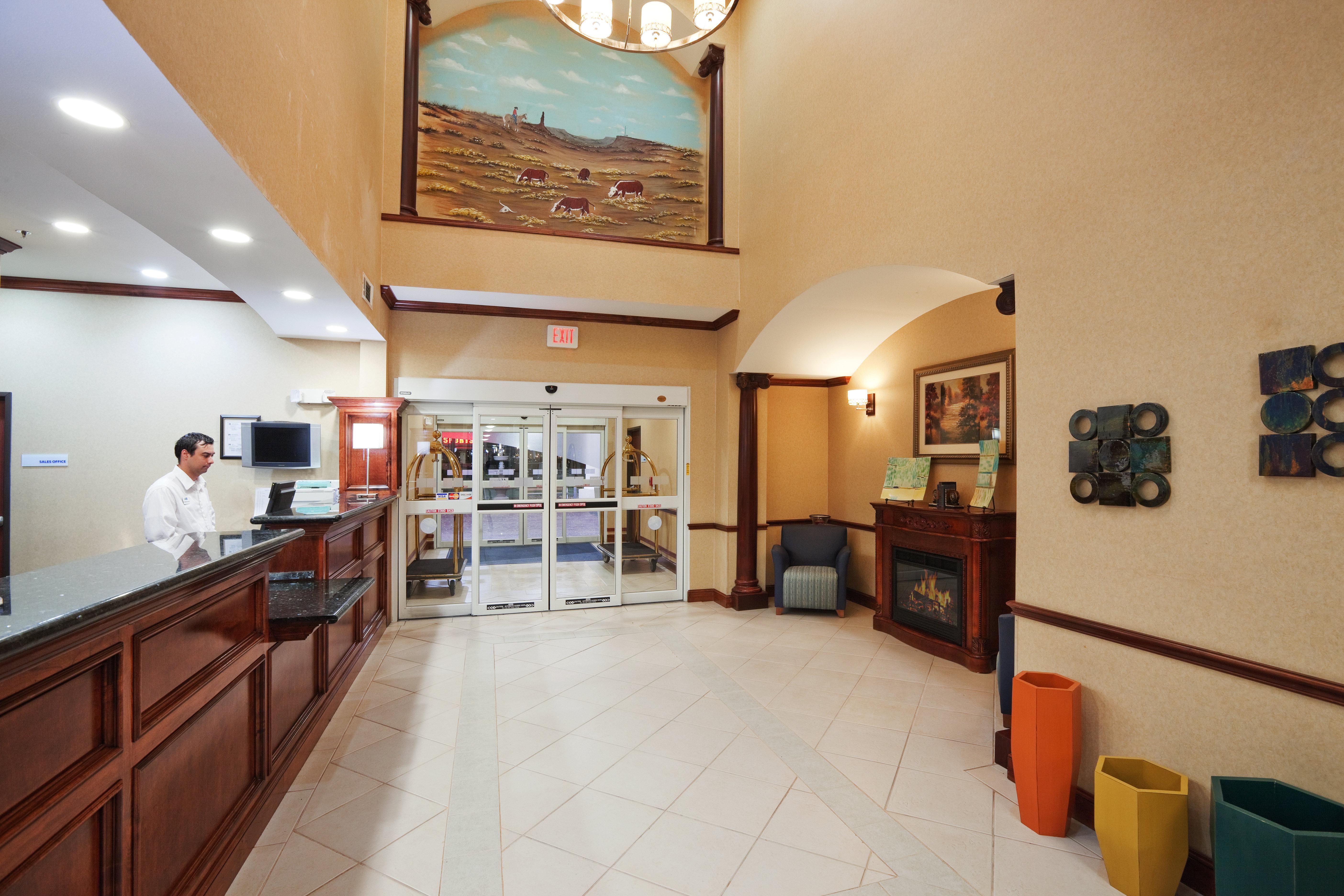 Holiday Inn Express Hotel & Suites Woodward Hwy 270 By Ihg Eksteriør billede