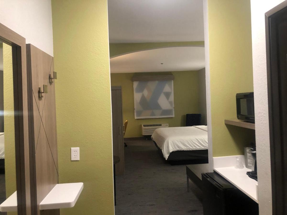 Holiday Inn Express Hotel & Suites Woodward Hwy 270 By Ihg Eksteriør billede