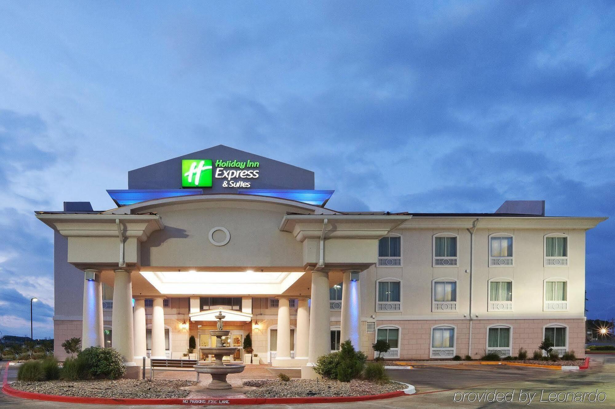 Holiday Inn Express Hotel & Suites Woodward Hwy 270 By Ihg Eksteriør billede